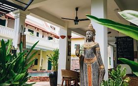 Residence Wat Damnak